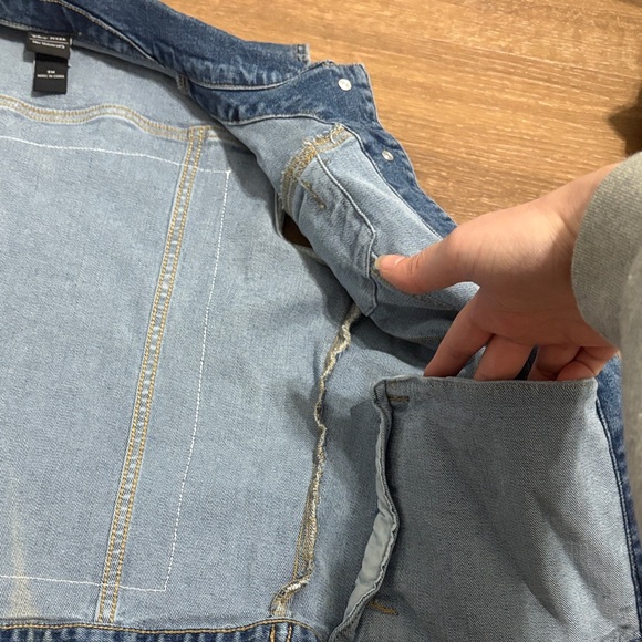 Toy Story Disney Blue Denim Vest with Embroidered Patches Size Small - Picture 10 of 10